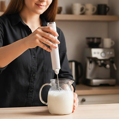 mixeur plongeant mousse lait cuisine moderne
